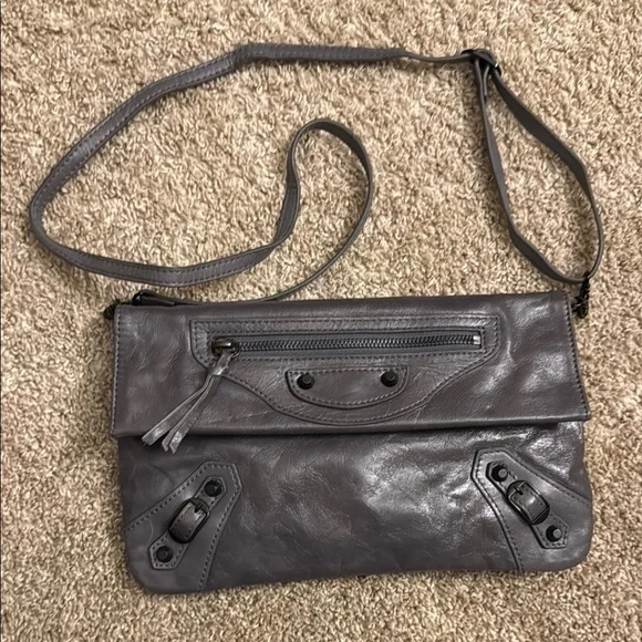 Balenciaga Gray Crossbody Bag with Distressed Leather and Fold-Over Design - Picture 8 of 8
